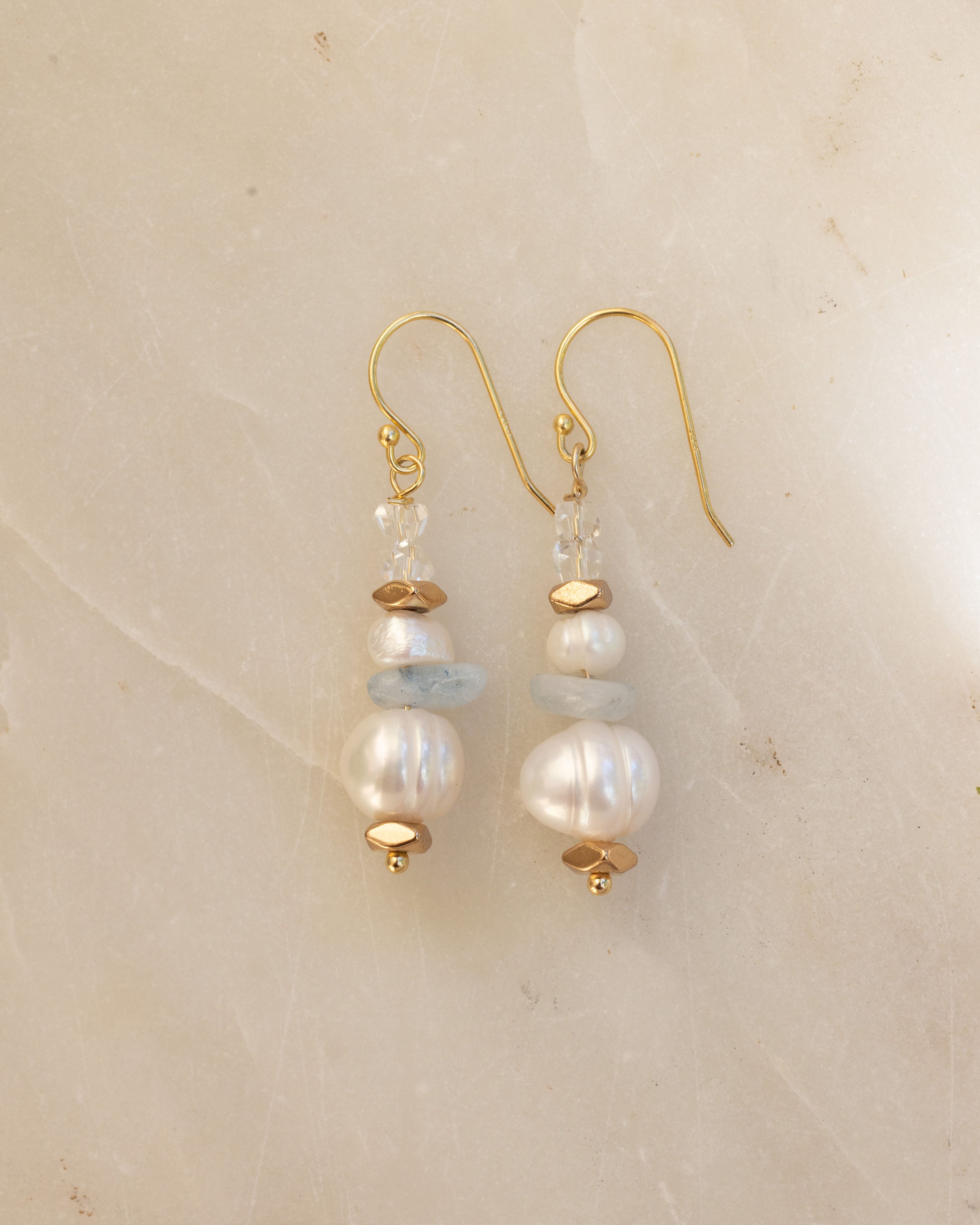 ARAJILLA - PEARL BRIDAL EARRINGS