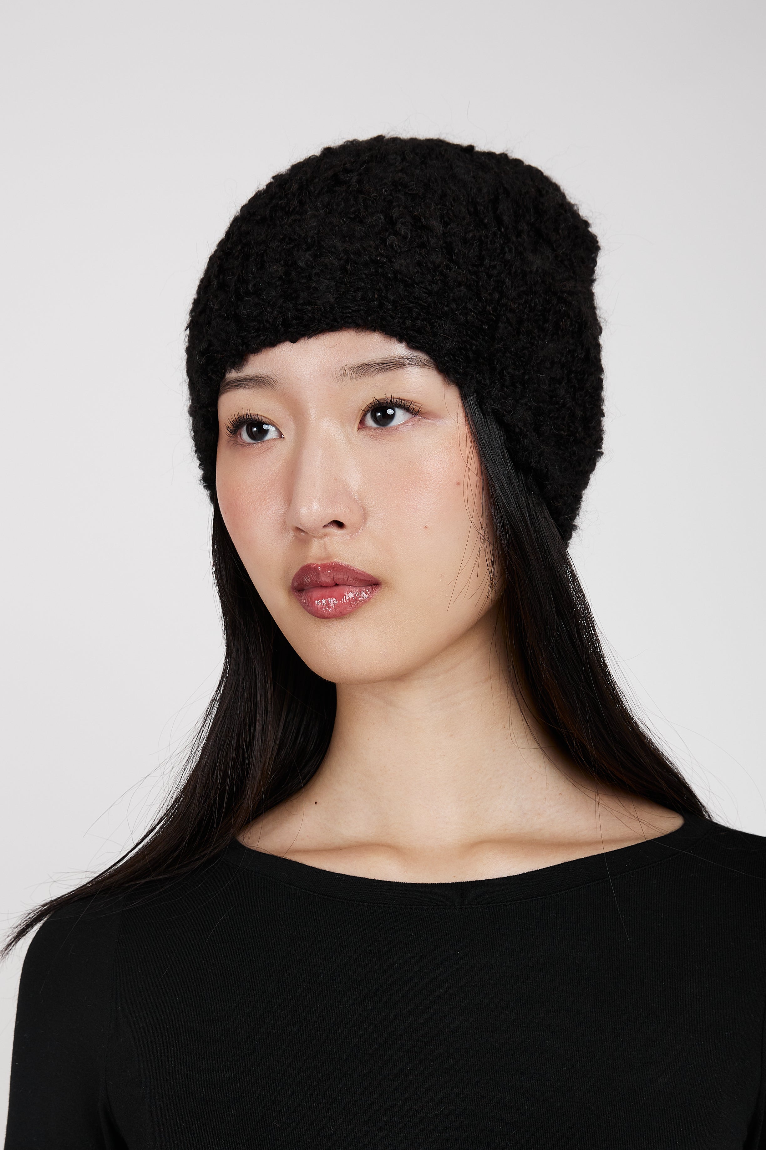 Bouclé Hat in Black