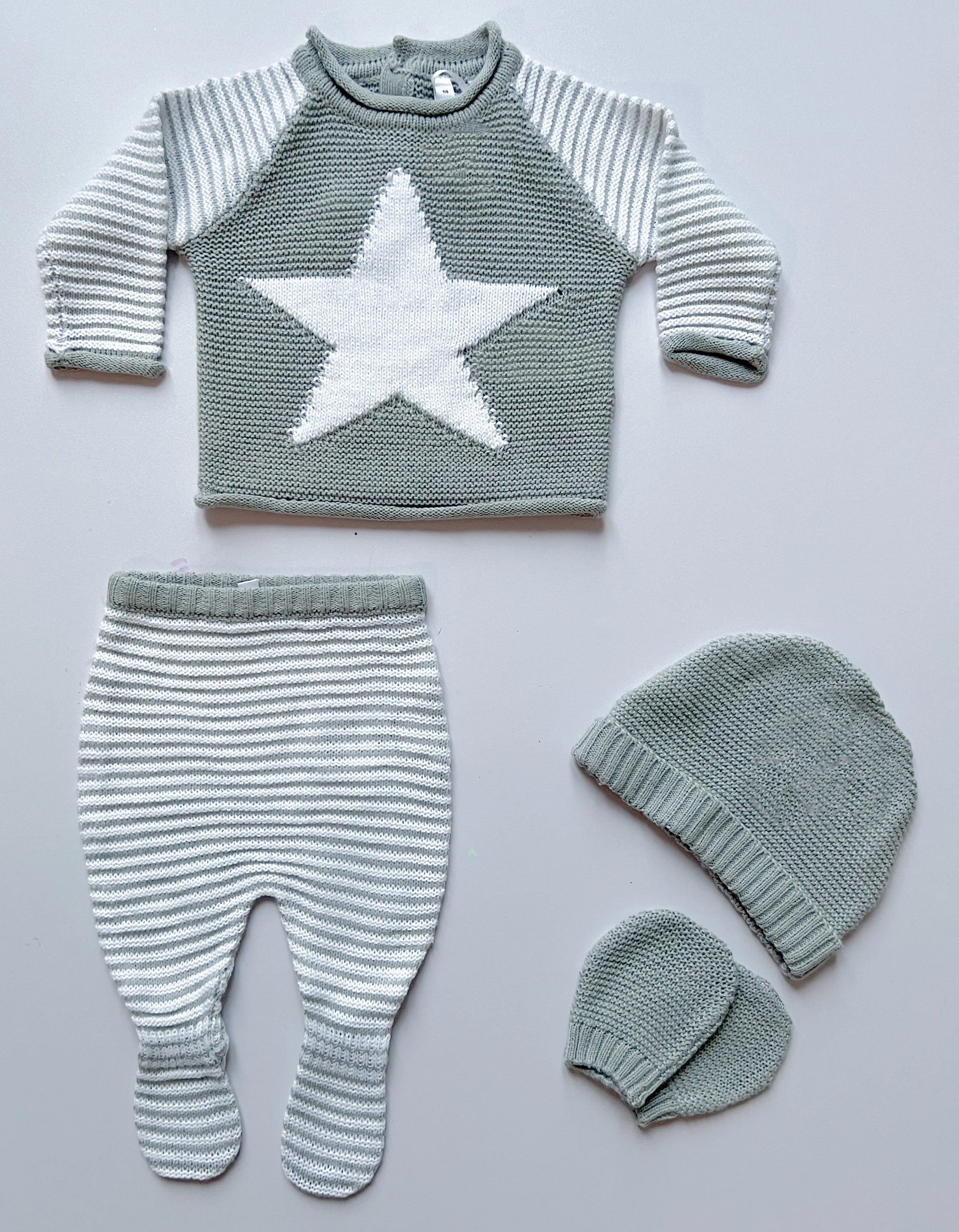 Jackson grey large star and stripe 4 piece knitted set (size newborn to 6 months)