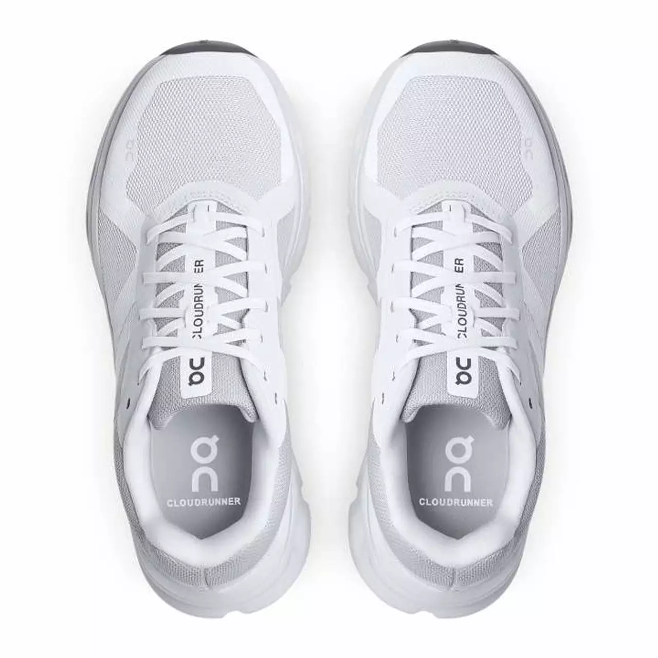 'On Running' Women's Cloudrunner - White / Frost